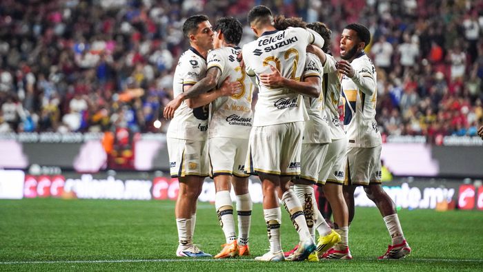 Jugadores de Pumas celebran su gol en Tijuana | MEXSPORT