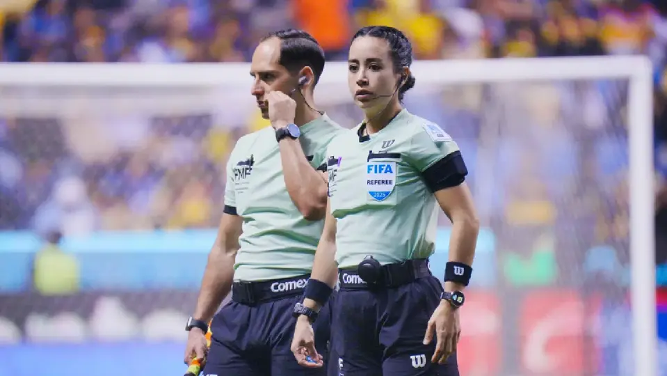 Katia Itzel, árbitra mexicana | IMAGO7