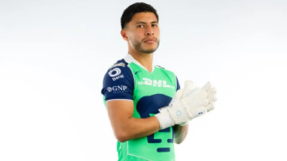 Miguel Paul con el nuevo jersey de Pumas I PUMAS
