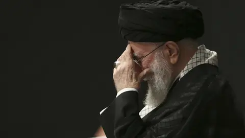 La presunta muerte de Khamenei  ocurre en medio de una escalada de tensiones entre Estados Unidos, Israel e Irán. / AP