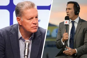 ¡Soltó patadas! Ricardo Peláez se 'pelea' con Paco Gabriel de Anda en pleno estacionamiento