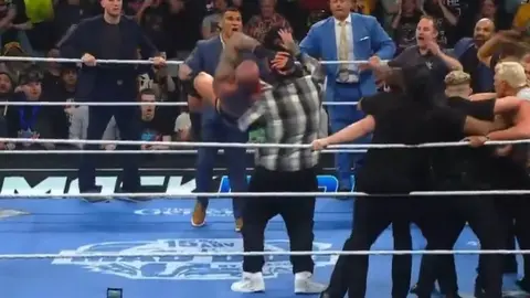 ¡Randy Orton sigue desatado! Aplica brutal RKO a Jelly Roll en plena batalla campal con Cody Rhodes