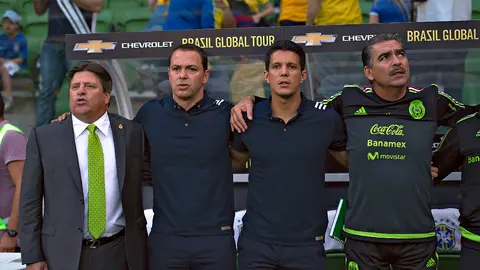Miguel Herrera, Santiago Baños y Diego Ramírez con la Selección Mexicana en 2015 | IMAGO7