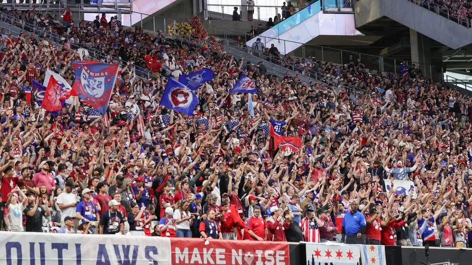 Afición de Estados Unidos en el amistosos vs Bélgica I x:@USMNT