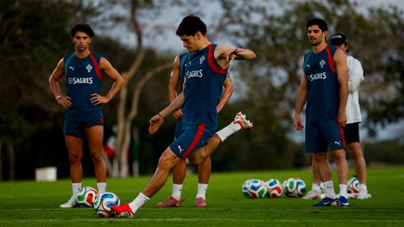 Selección de Portugal llegó a CDMX en medio de operativo policial y algunos seguidores