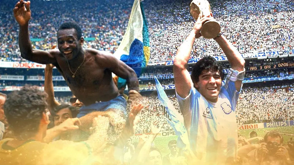 Pelé y Maradona en el Estadio Azteca ROTA