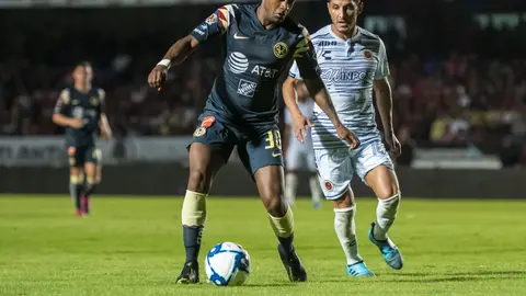 Ángel Reyna en un partido contra América l MEXSPORT
