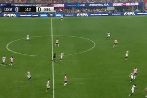 Estados Unidos vs Bélgica desata críticas por camisetas similares