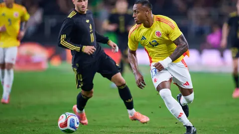 Santiago Giménez apoya en sus redes sociales a la Selección Mexicana previo al juego vs Portugal
