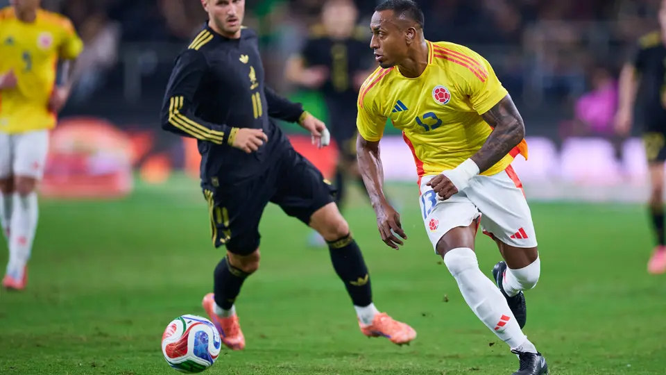 Santiago Giménez ante Ecuador l MEXSPORT