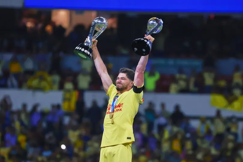 Henry Martín, jugador del América, en el último partido en el Estadio Azteca en 2024 | IMAGO7