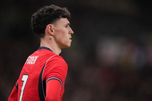 ¡Malas noticias! Phil Foden queda lesionado después de una dura entrada de Ronald Araújo