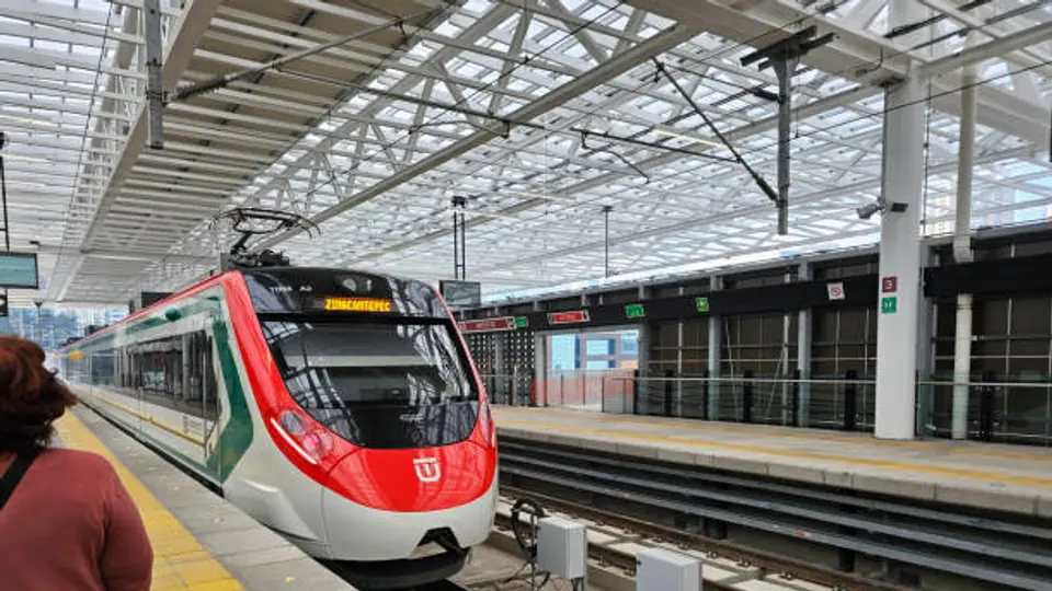 El Tren Felipe Ángeles conecta Buenavista con el AIFA en un recorrido de aproximadamente una hora./ Pixabnay