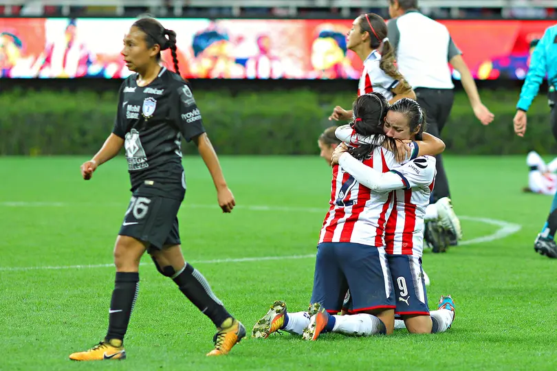 Jugadoras de Chivas celebran en la Final contra Pachuca en el Apertura 2027 de la Liga MX Femenil | IMAGO 7