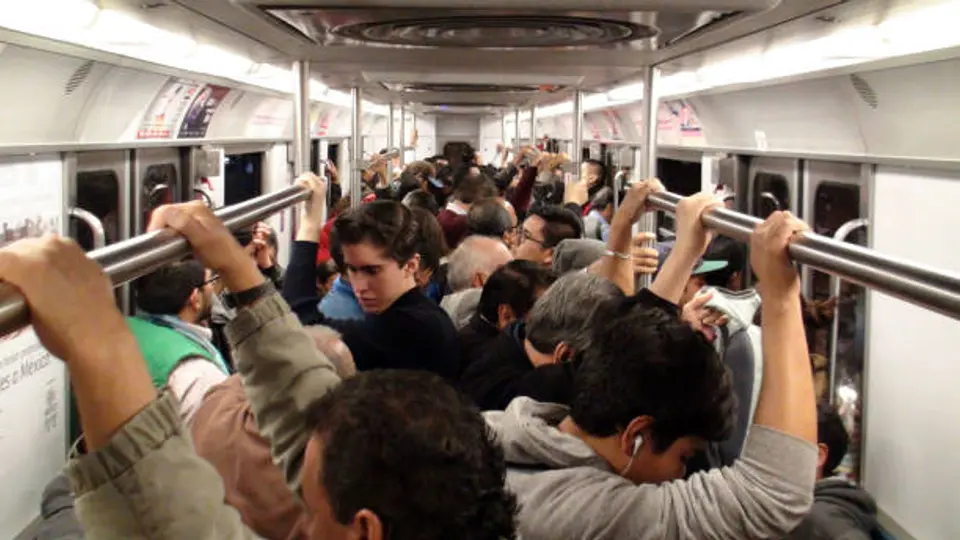 Las 12 líneas del Metro operarán con ajustes por tratarse de un día festivo./ Pixabay