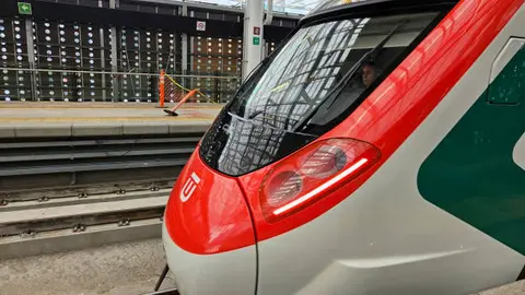 La nueva ruta del Tren Suburbano fue inaugurada el 26 de marzo de 2026 por Claudia Sheinbaum./ Pixabay