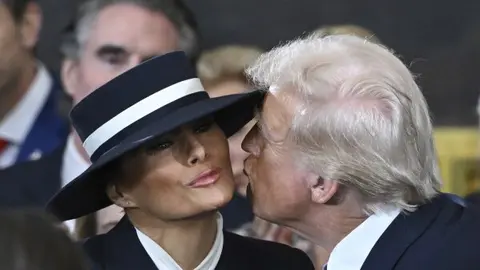 Melania Trump calificó el monólogo como ofensivo y una forma de “sembrar odio”./ AP
