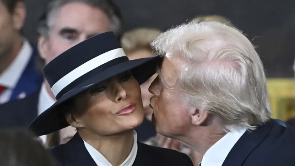 Melania Trump calificó el monólogo como ofensivo y una forma de “sembrar odio”./ AP