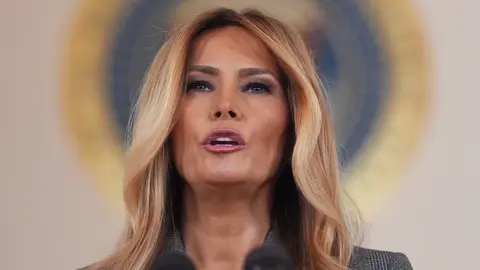 Melania Trump calificó el monólogo como ofensivo y una forma de “sembrar odio”./ AP