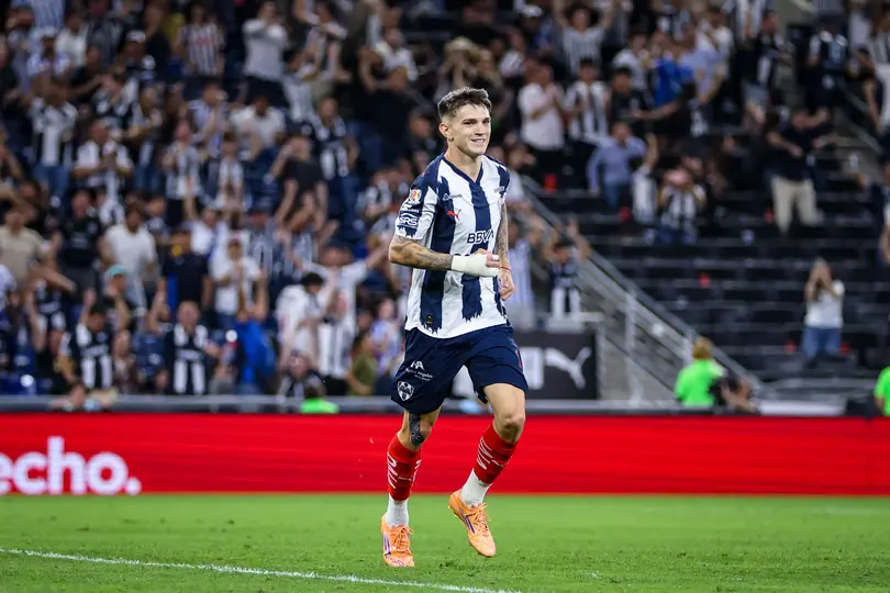 Orellano en un partido de Rayados | IMAGO7