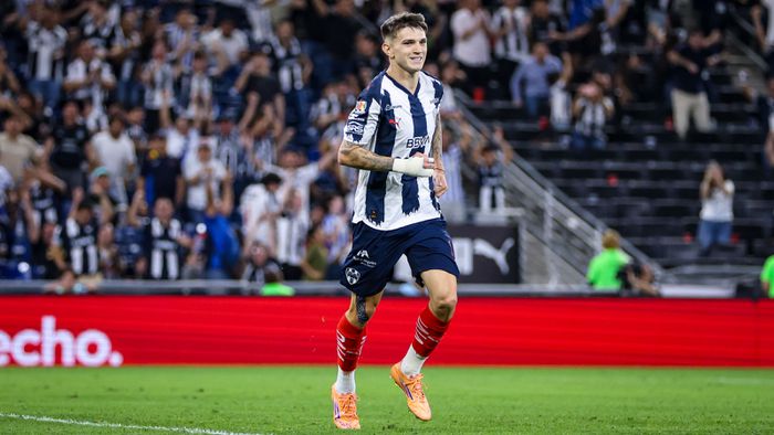 Orellano en un partido de Rayados | IMAGO7