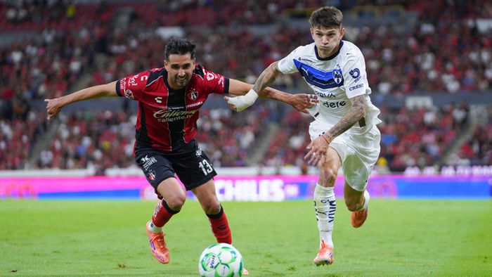 Orellano en un partido de Rayados | IMAGO7