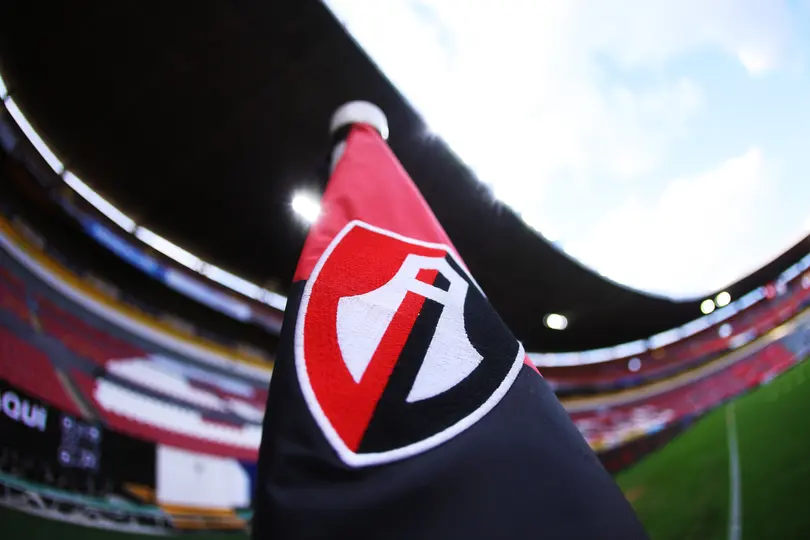 Banderín con el escudo de Atlas | IMAGO 7