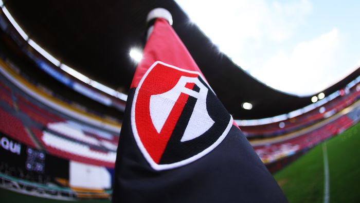 Banderín con el escudo de Atlas | IMAGO 7