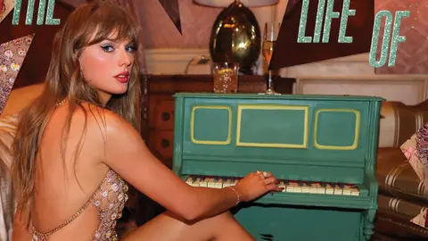 Desde su voz hasta su portadas de discos, la artista busca blindarse para que no dupliquen su trabajo / FB: @TaylorSwift