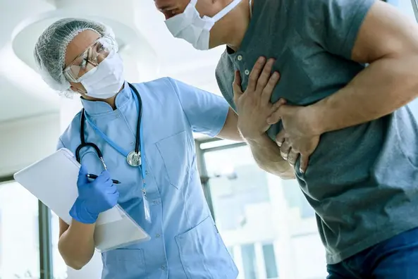 La IA funciona analizando grandes cantidades de datos médicos para identificar patrones / Magnific