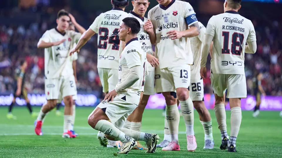 Separaron a tres jugadores de Costa Rica | MEXSPORT