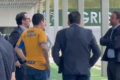 La directiva de Tigres llegando a la inauguración del CET