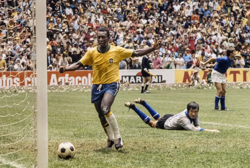 Pelé celebra un gol contra Italia en la Final de México 1970 | AFP