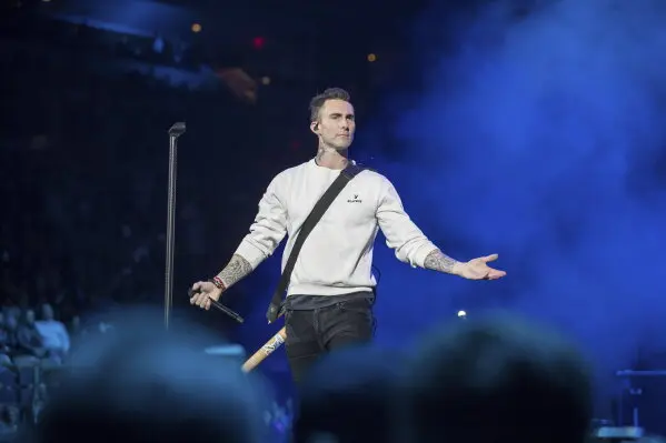 Adam Levine volverá a los escenarios mexicanos. / AP