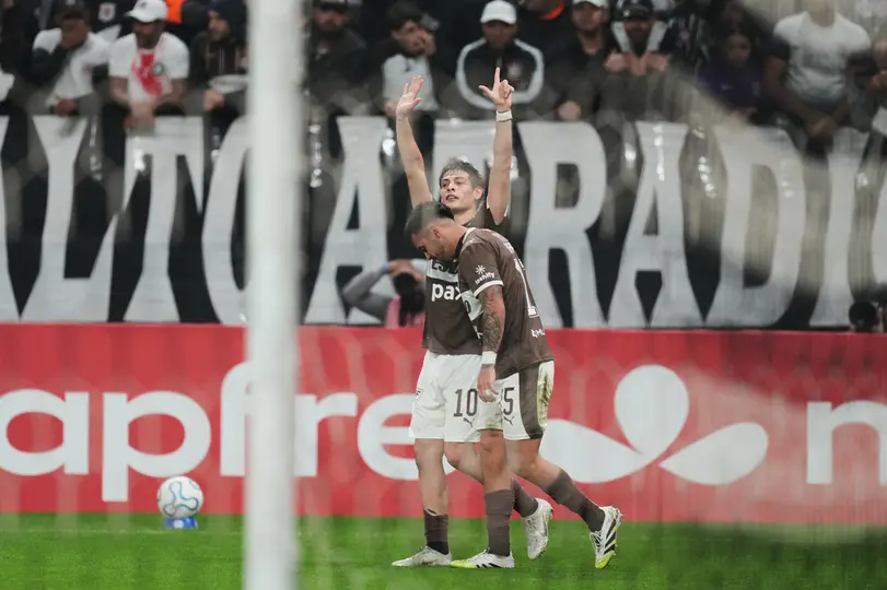 Franco Zapiola tras anotar ante Corinthians | AP