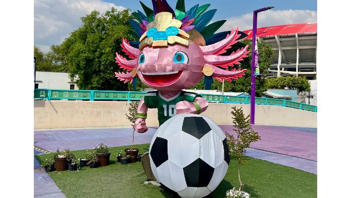 El ajolote cerca del estadio azteca ha causado polémica | X