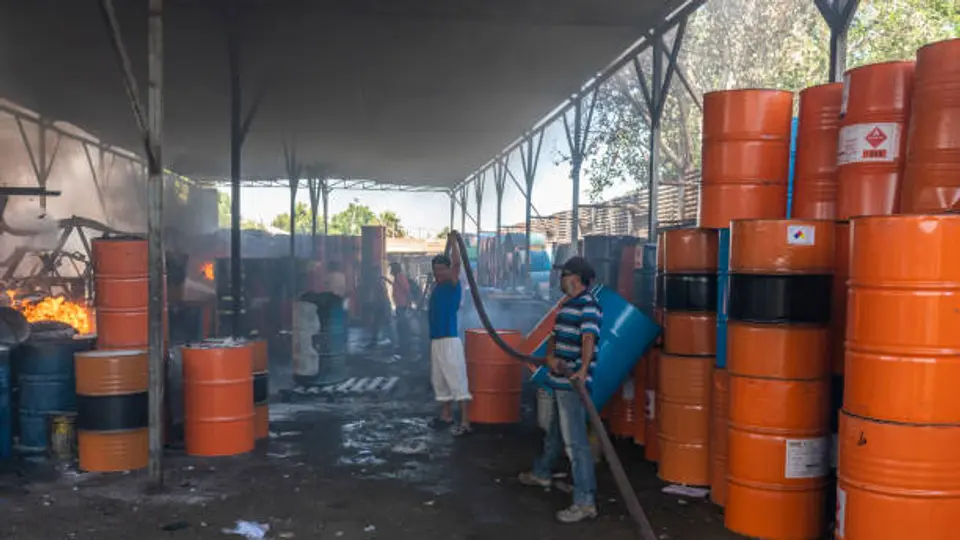 Las nuevas sanciones buscan frenar la extracción y venta ilegal de agua mediante tomas clandestinas y pipas irregulares en la CDMX./ Pixabay