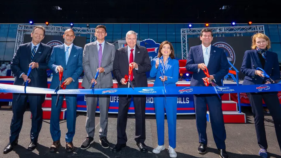 Directivos de Bills, cortaron el listón | @BuffaloBills