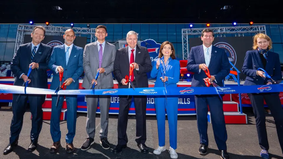 Directivos de Bills, cortaron el listón | @BuffaloBills