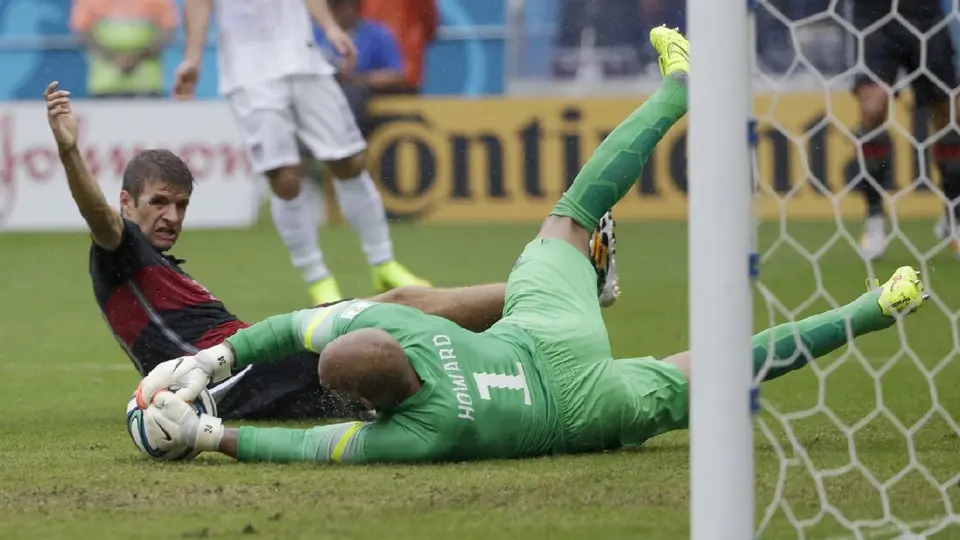 Tim Howard con Estados Unidos en Brasil 2014 | AP