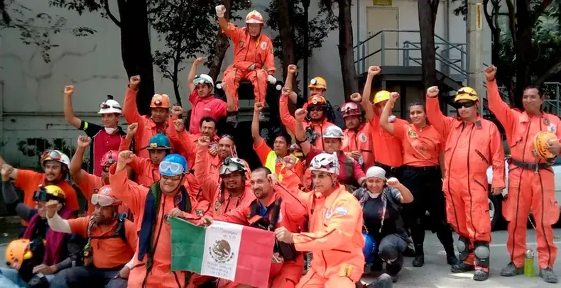 Los Topos surgieron tras el terremoto de 1985 en la Ciudad de México y hoy participan en emergencias dentro y fuera del país.