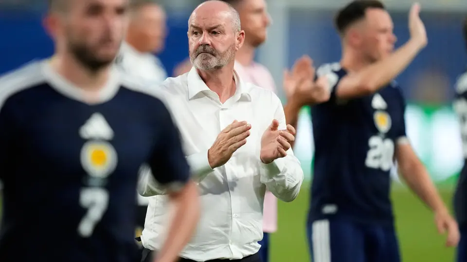 Steve Clarke, exentrenador de Escocia | AP