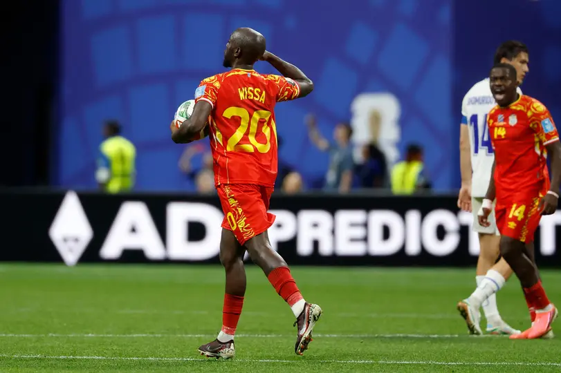 Yoane Wissa marcando el empate para la RD del Congo | AP