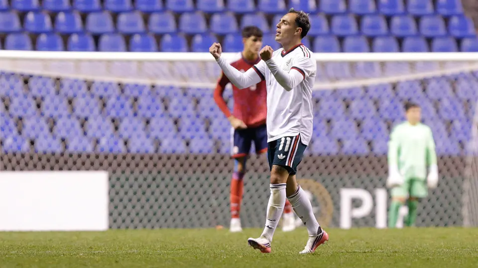 Hugo Camberos festeja el gol que abrió el marcador | Imago7