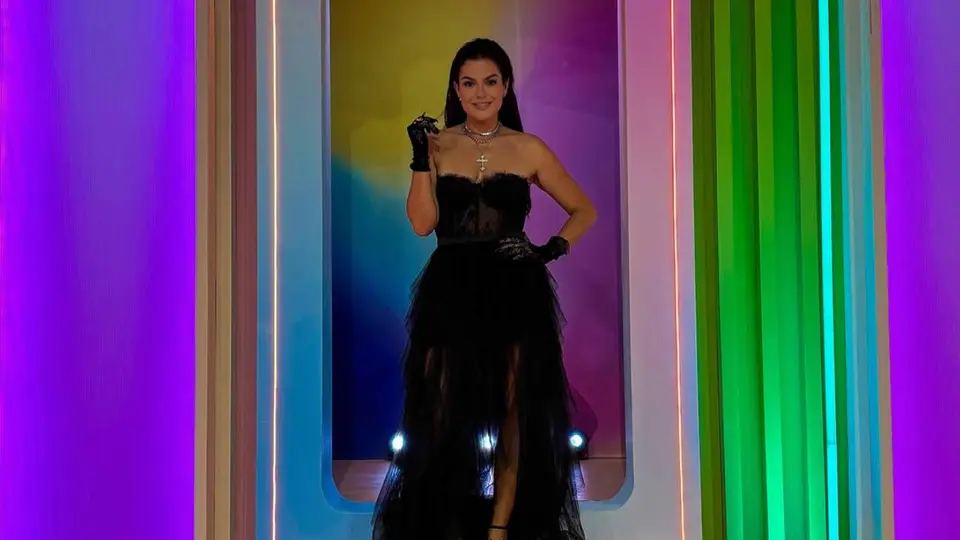 Mariana Echeverría regresó a la televisión como panelista de La Casa de los Famosos México tras permanecer dos años alejada de la pantalla. / @marianaecheve
