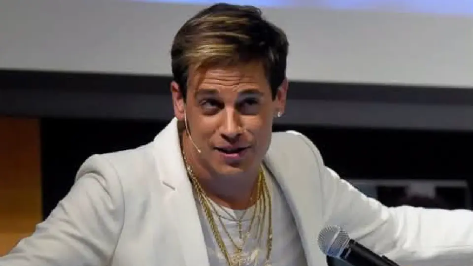 Milo fue detenido por agentes del Servicio de Inmigración y Control de Aduanas de EU / Especial