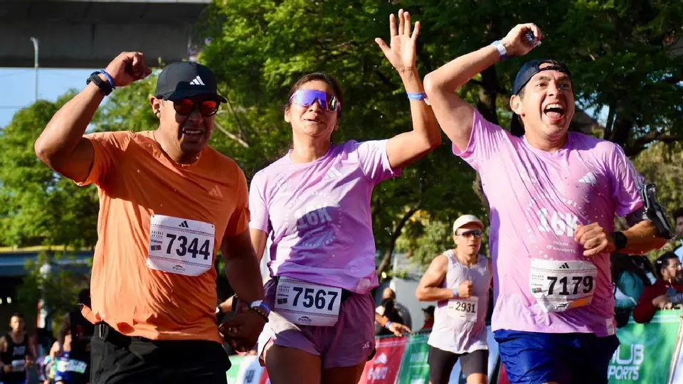 Las principales avenidas estarán cerradas para que tomes tus precauciones / FB: @MaratonCDMX