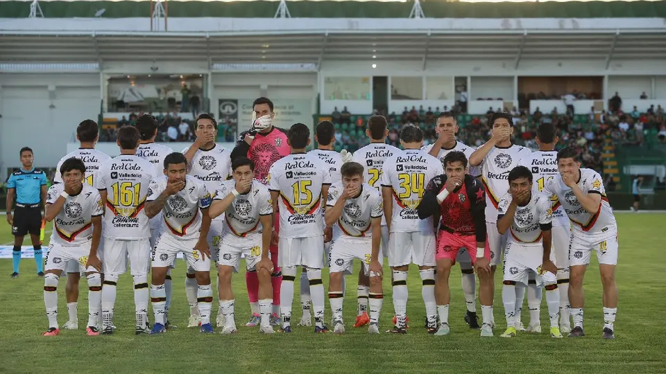 "Llegar a Primera ya no se gana en la cancha", la emotiva protesta de Leones Negros