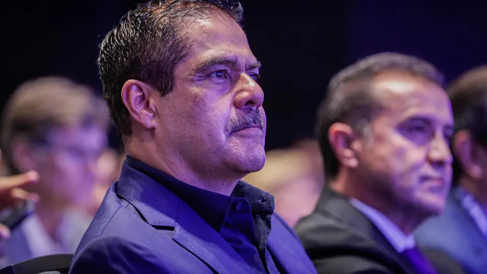 Javier Alatorre continuará al frente de Hechos Noche./especial