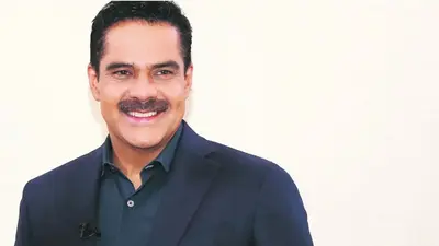 ¿Javier Alatorre fuera de Hechos? TV Azteca anuncia cambios en sus noticiarios